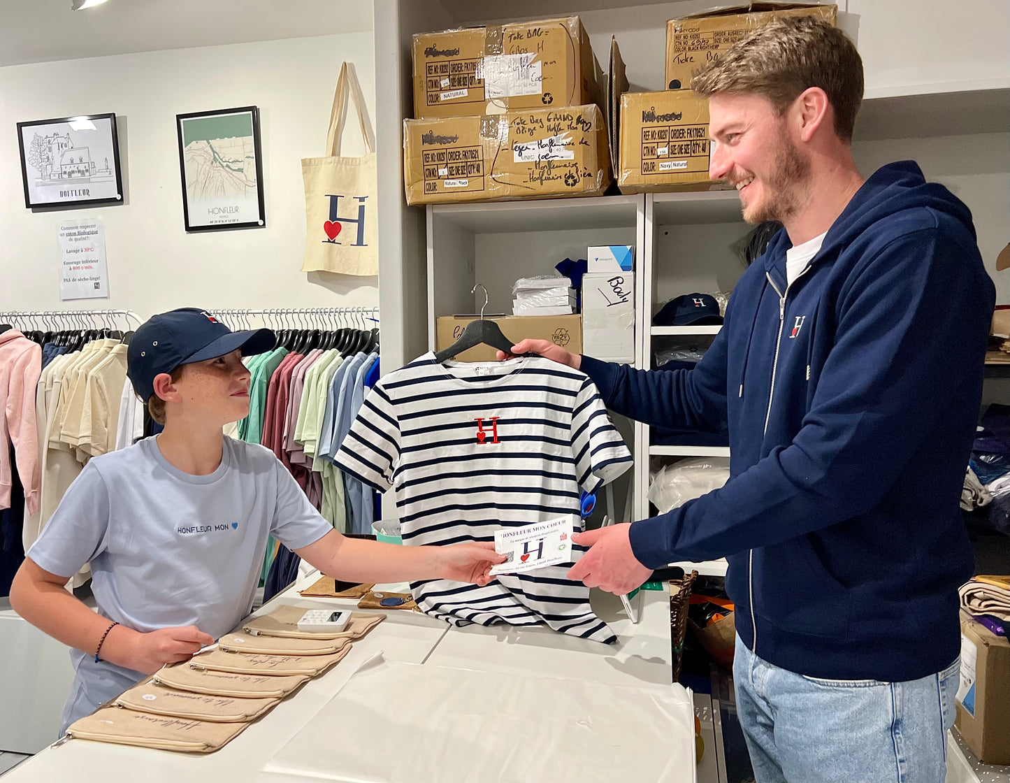 Zippé Capuche Marine H Classic