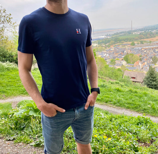 T-shirt Bleu Marine.