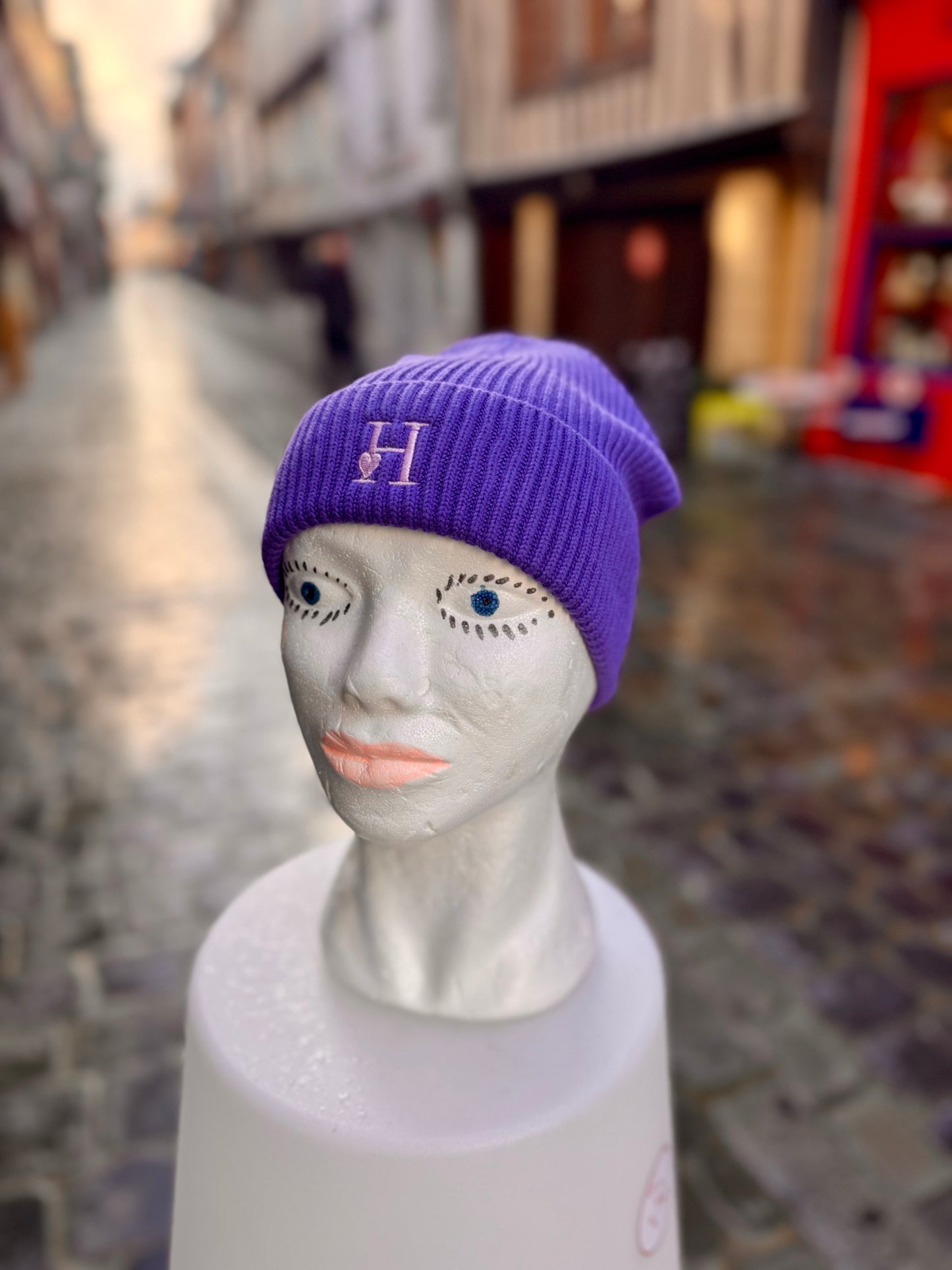 Bonnet Bleu Violet Côtelé.