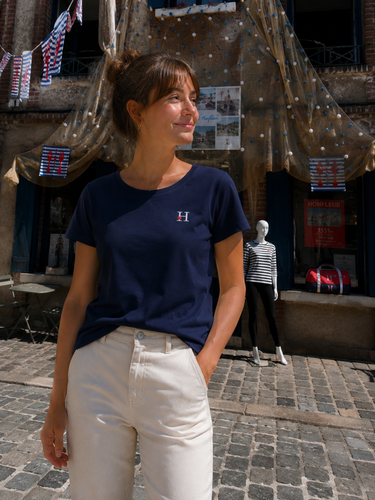 T-shirt Bleu Marine.