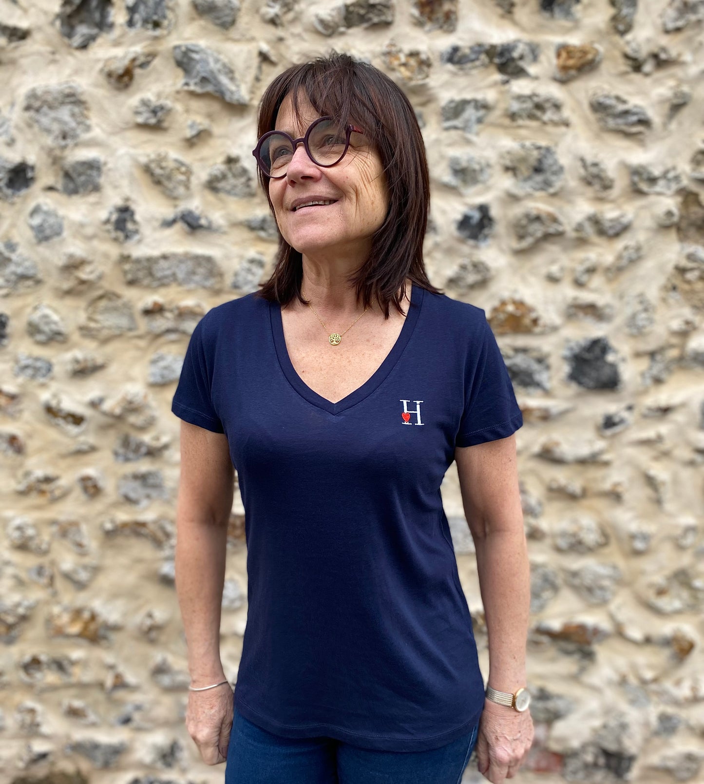 T-shirt col V Bleu Marine.